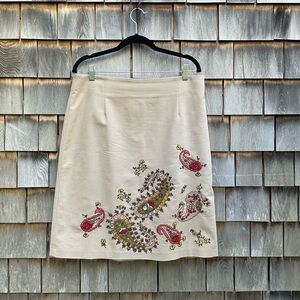 Dana Buchman Beige Skirt with Colorful Embroidery